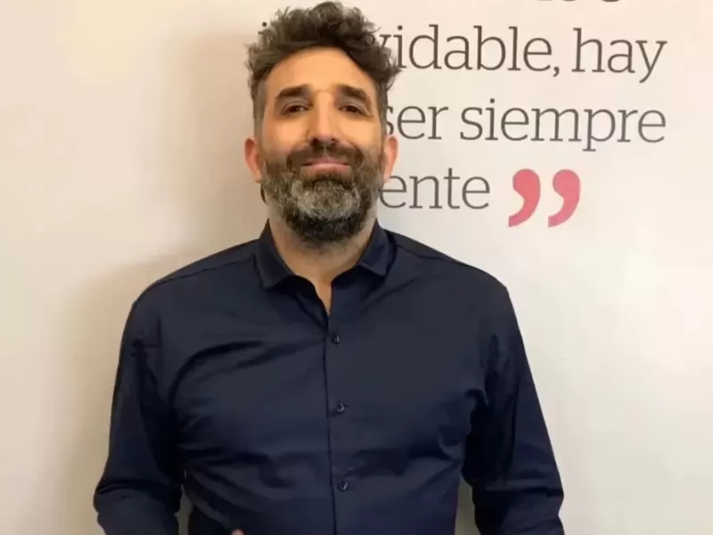 Casabella denuncia “una operación” contra Moranzoni y sale a defenderlo