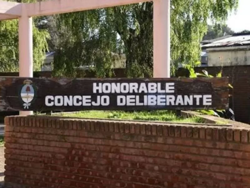 Luis Vivas reclam&oacute; aplicar las ordenanzas vigentes tras el conflicto con los artesanos en Villa Gesell