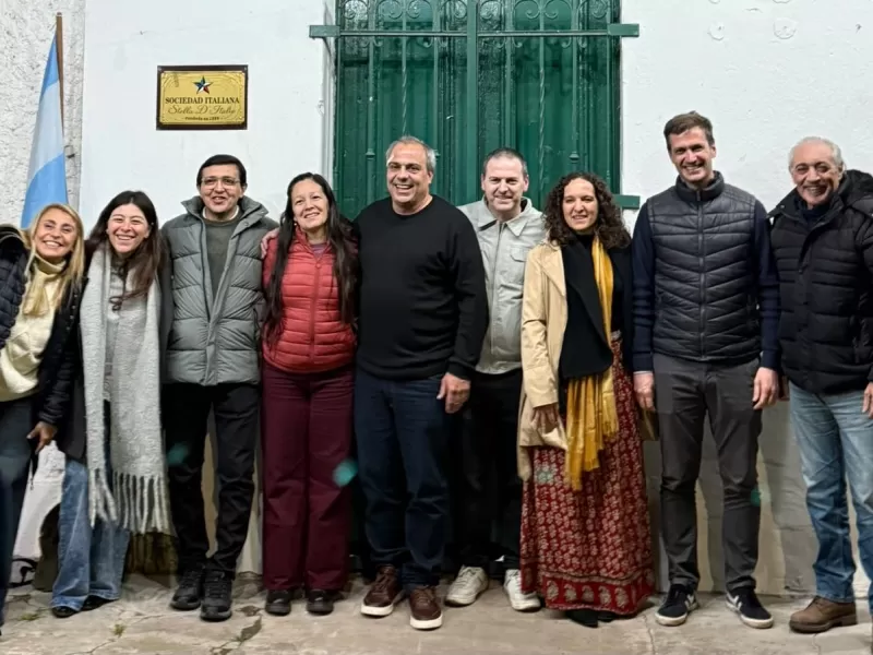 S&aacute;nchez Wrba recorri&oacute; Roque P&eacute;rez y Saladillo, con una agenda enfocada en el desarrollo local