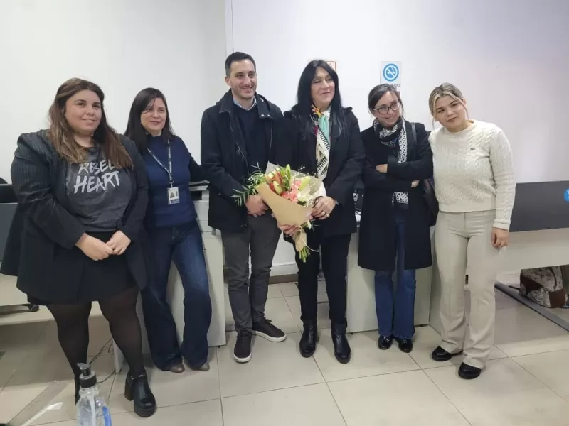 Claudia Asseff se integra a La Libertad Avanza en Moreno y asume la titularidad regional de Migraciones