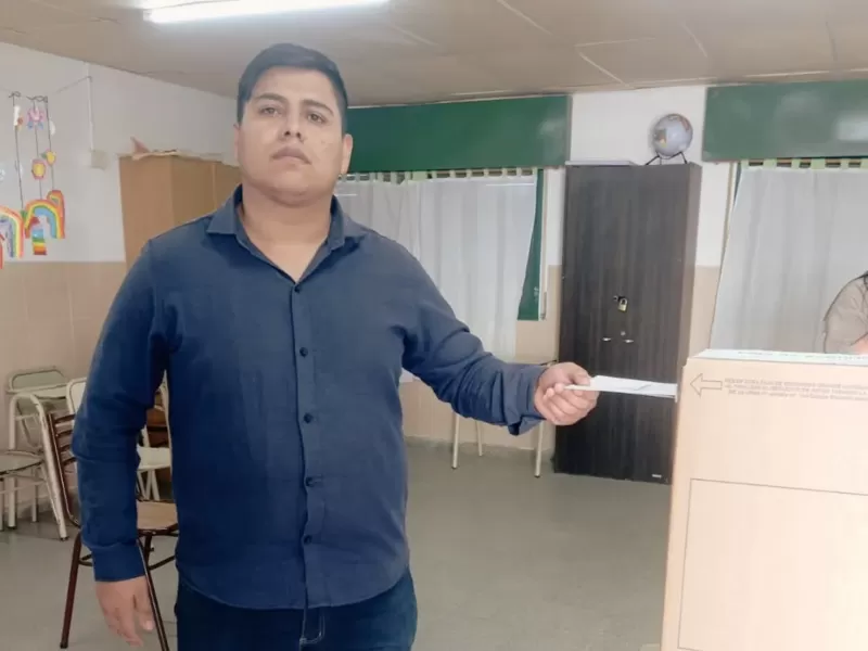 Gonzalo Castro, el joven que desaf&iacute;a al oficialismo: &iquest;Se lanza a diputado provincial en Santa Fe?