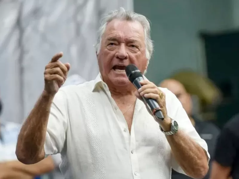 Barrionuevo cuestiona la legalidad del manejo de UTHGRA en CABA
