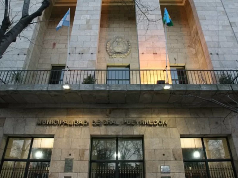 Tractores al Municipio por convenios paralizados y tensi&oacute;n pol&iacute;tica en aumento