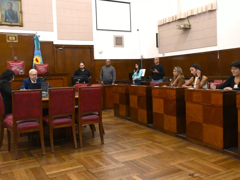 Marcelo Cardoso encabez&oacute; una reuni&oacute;n de la Comisi&oacute;n de Hacienda con 10 expedientes en an&aacute;lisis