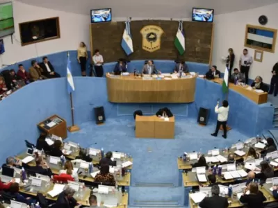 La administración de Río Negro volvió a recurrir a deuda garantizada con coparticipación para sostener la caja provincial