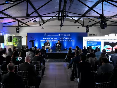 Malvinas Argentinas reuni&oacute; a m&aacute;s de 40 distritos bonaerenses en un encuentro sobre obra p&uacute;blica