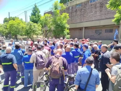 Otras 65 familias afectadas en Quilmes por despidos en f&aacute;brica de envases