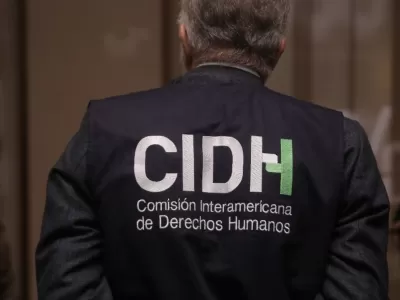 La CIDH recibi&oacute; una presentaci&oacute;n de un abogado local sobre vacunaci&oacute;n y consentimiento informado