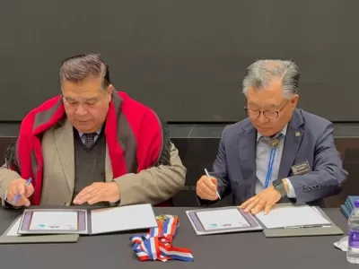 Mario Ishii firm&oacute; acuerdos con universidades de China, Estados Unidos y Corea para sumar carreras internacionales en Jos&eacute; C. Paz