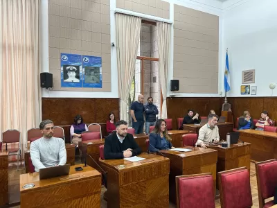 Reconocimientos para el club Náutico y la Fundación Médica: se trataron expedientes en Educación de General Pueyrredon
