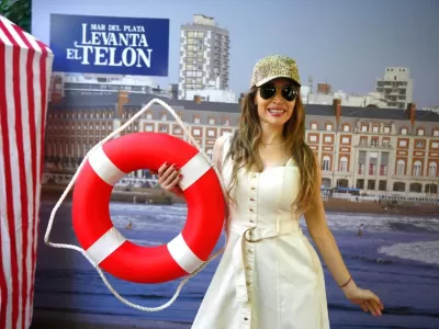 Con figuras y prensa nacional, la ciudad lanz&oacute; su temporada de verano 2026