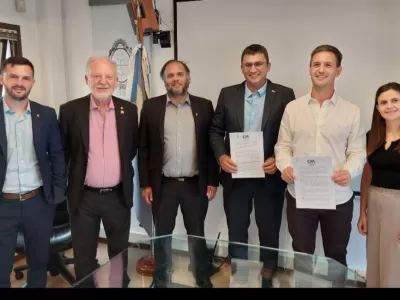 San Vicente refuerza la planificación territorial con un acuerdo clave junto al Consejo de Agrimensura