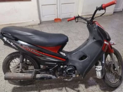 Se siguen recuperando motos en Rojas: hallaron una Mondial robada en una obra en construcci&oacute;n
