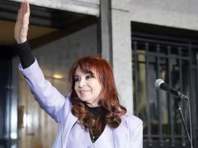 El dirigente peronista Puella sentenció que "si tocan a uno de nosotros" se meten con "todos"