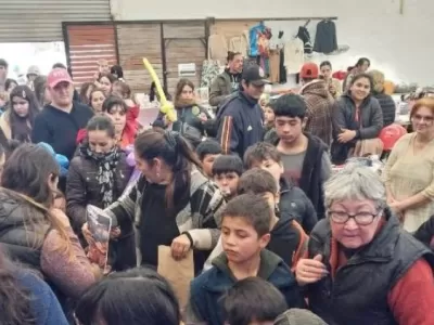 Playa Serena: vecinos hicieron el D&iacute;a del Ni&ntilde;o por su cuenta y la Sociedad de Fomento de Ben&iacute;tez qued&oacute; fuera de las menciones