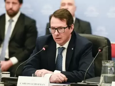 Milei se apodera del rumbo económico mientras Guberman permanece sin funciones definidas