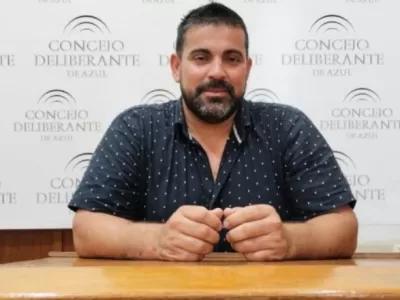 Azul suma un nuevo foco de conflicto para La Libertad Avanza con un concejal enfrentado a su propia bancada