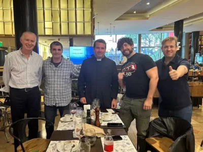 El conflicto por la conducción ideológica del espacio libertario expone diferencias irreconciliables entre Milei y los nacionalistas