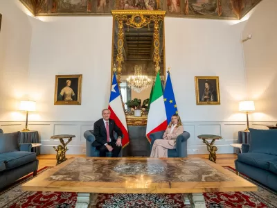 Kast y Meloni analizaron cooperaci&oacute;n en seguridad y control migratorio