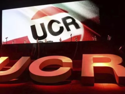 Andrea Lluch alert&oacute; que la UCR puede quedar fuera de la discusi&oacute;n pol&iacute;tica si no cambia el rumbo