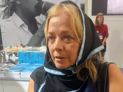 Pañuelos Negros a la Plaza de Mayo: ex combatientes y familiares marchan por reconocimiento y libertad de detenidos