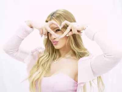 Nina Ventre presenta "Mírame", iniciando una nueva etapa con influencias K-Pop