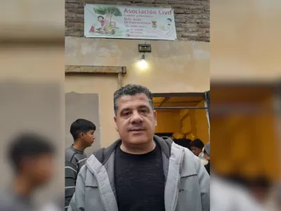 Walter Eiguren particip&oacute; de una jornada solidaria en un comedor de Fontanarrosa junto al Partido Moderado