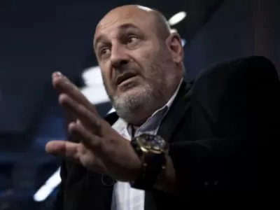Santiago C&uacute;neo se despega del MDF y recorre el peronismo para construir una alternativa bonaerense hacia 2027