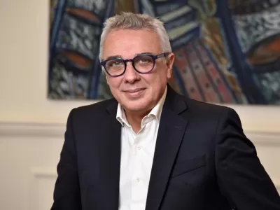 La "empleomanía familiar" de Julio Zamora supera los 40 millones de pesos mensuales en Tigre