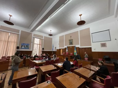 Ambiente de General Pueyrredon debatió la separación y gestión de residuos urbanos y mantenimiento de desagües