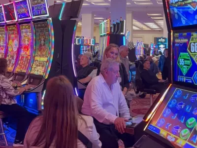 Concejales de La Libertad Avanza en Nueve de Julio en el ojo de la tormenta por una polémica salida al casino