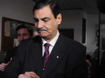 En pleno Jury, Alfredo L&oacute;pez dio marcha atr&aacute;s y pretende seguir como juez