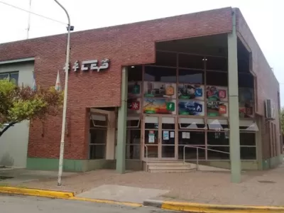 La Cooperativa Mariano Moreno entreg&oacute; hormig&oacute;n para mejorar el Destacamento n&uacute;mero 1 de Patricios