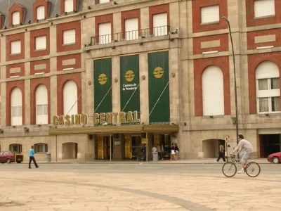 Trabajadores de casinos paran actividades y advierten por cierres en la Provincia