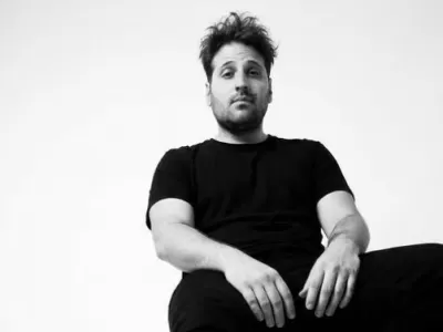 Jhona Fern&aacute;ndez celebra 10 a&ntilde;os de carrera y estrenar&aacute; &ldquo;Dinast&iacute;a Pop&rdquo; el 4 de septiembre