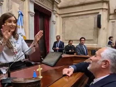 Pol&eacute;mica en Mor&oacute;n: denuncian gasto de 65 millones de pesos en escenarios mientras el distrito cruza una grave crisis