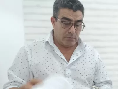 Tensión en Villa Gesell: el Ejecutivo rechaza la prórroga del Presupuesto y el concejal Luis Vivas apunta contra la falta de debate