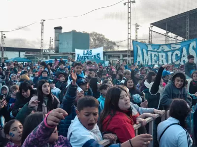M&aacute;s de 700 chicos participaron del tradicional festejo del D&iacute;a del Ni&ntilde;o de los hinchas de Alvarado