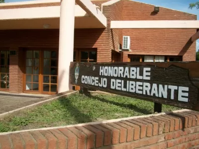 Concejal&iacute;a libertaria busca implementar en Villa Gesell una regulaci&oacute;n que impida designaciones con antecedentes penales graves
