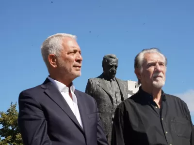 Acto en La Plata por el aniversario de Alfons&iacute;n reuni&oacute; a referentes de la UCR y autoridades locales