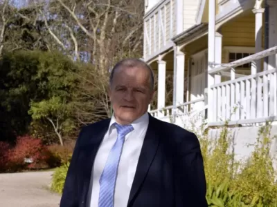 Julio Razona espera fallos judiciales mientras cuestiona la vacunaci&oacute;n obligatoria por v&iacute;a legal