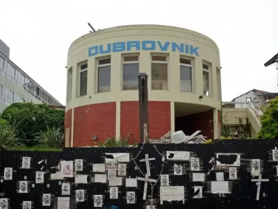 No fue el viento: los peritajes del Dubrovnik apuntan a dos columnas y a obras en curso en Villa Gesell