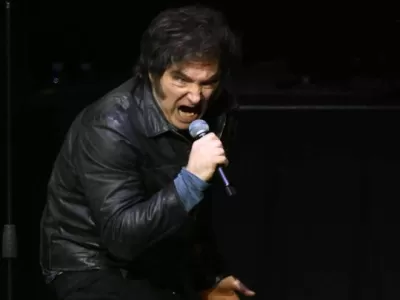 Milei transformó una referencia humorística de La Renga en un conflicto político con el sector cultural