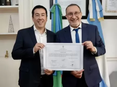 Leo Nardini suma un fuerte respaldo para gobernador y Vivona reclama un recambio generacional en el peronismo