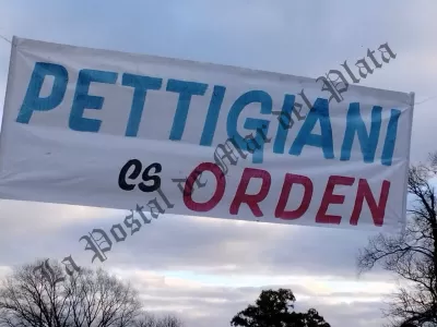 Pettigiani, entre carteles y pintadas: una campa&ntilde;a inesperada que lo instala en la discusi&oacute;n por Mar del Plata 2027