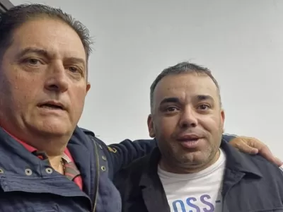 Ensenada se convierte en epicentro de una interna libertaria con escraches y pases de factura