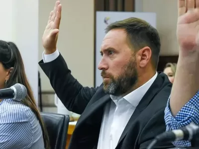 Conmoción en Bahía Blanca: un concejal oficialista se negó a un test de alcoholemia y renunció a su banca