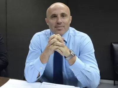 El ingreso de otro empresario expone nuevas dudas sobre la concesi&oacute;n del Minella
