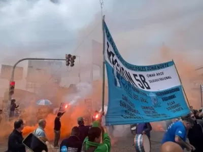 Juan Olmedo, en la mira: empleados de Rowing lo rechazan mientras reclaman en Quilmes por aumentos dispares