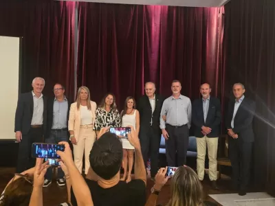 Asseff anunci&oacute; que UNIR reunir&aacute; pensadores para analizar el impacto de la IA